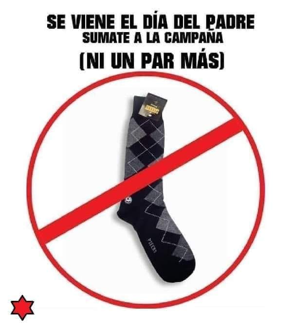 Bonilla74's tweet photo. Nunca se preguntaron donde conseguía nuestro querido presidente sus calcetines?
Por una cena en los mejores restaurantes. #NiUnParMas https://t.co/VfuIdM4xfo