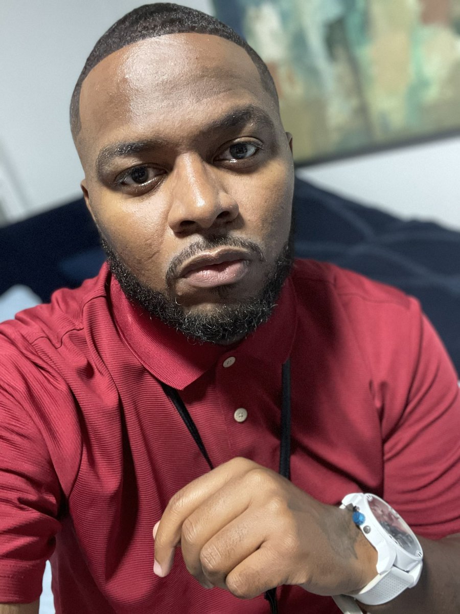 varius2real's tweet photo. I’m just Varius. That’s all I know to be #ImContent #SelfLove https://t.co/8hdr3pca9Y