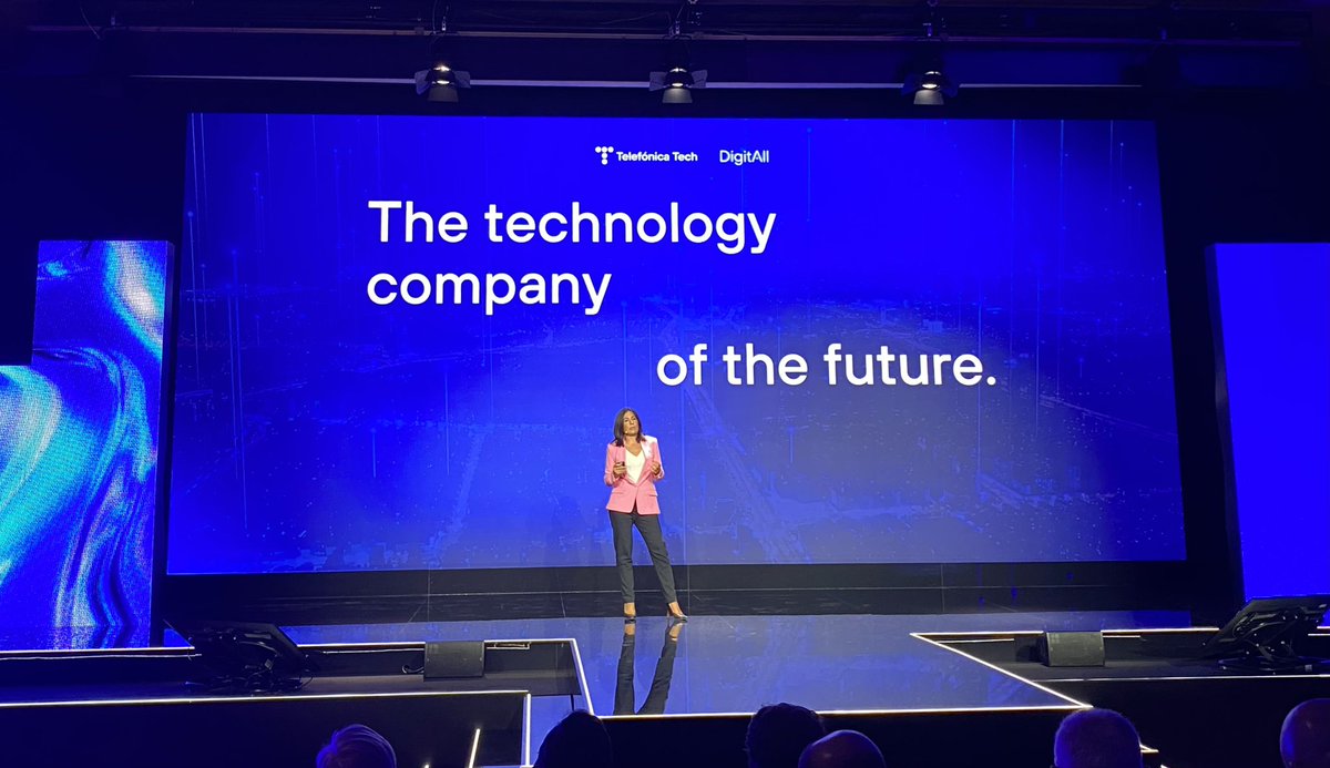 womanat's tweet photo. Hoy en día, @TelefonicaTech se ha convertido en un referente. La combinación es única: #cloud soberana, #ciberseguridad con una atención global, #IoT revolucionando la industria, #AI&amp;bigdata para el nuevo contexto y #bizzapps. Nos lo cuenta @almazormjesus en el #digitall https://t.co/tG9ClUZWyj