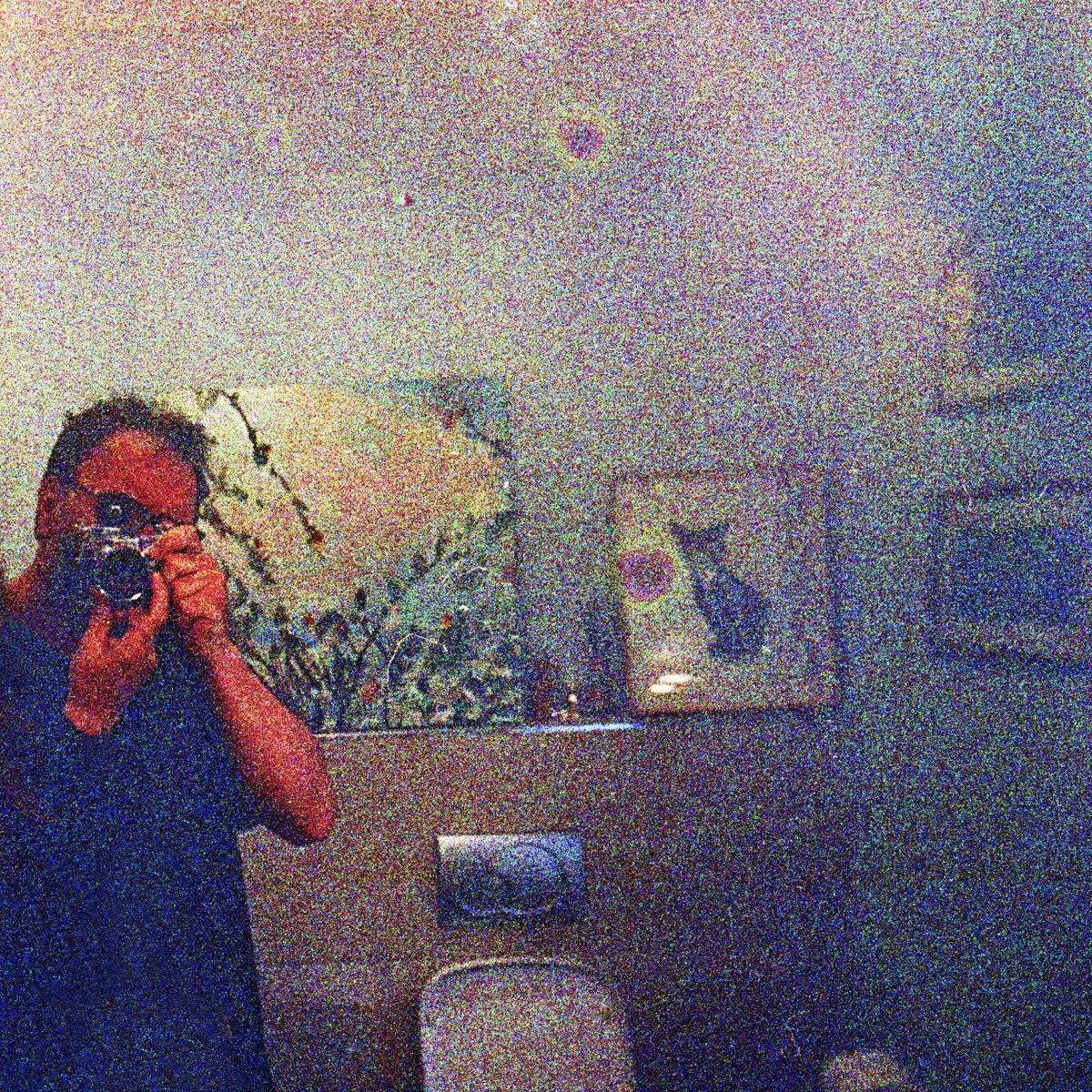 leobellandi's tweet photo. #selfmadecamera #fitigrafiaanalogica #colorfilmphotography #c41 #selfdev #fotografiaanaloga #120mm #6x6 https://t.co/LF5eTWDtpy