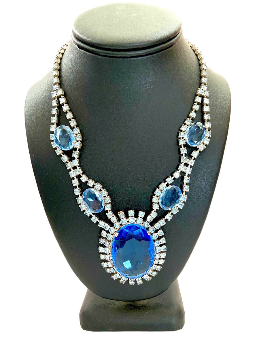 vintageimagine.etsy.com/listing/174709… Beautiful Blue Rhinestone Statement Necklace On Sale