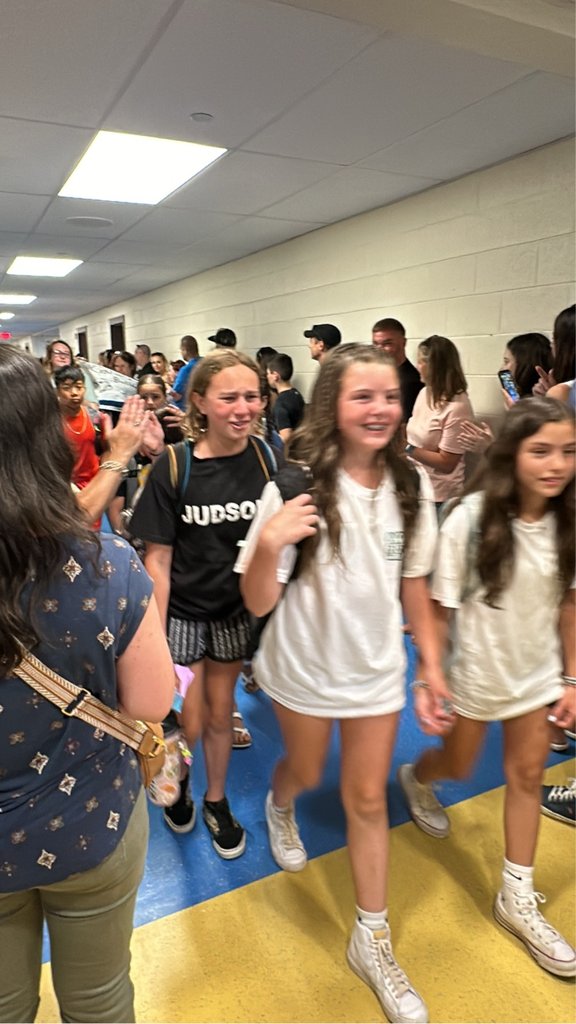 JudsonAdventure's tweet photo. Have a great summer, Judson!☀️💙🐆 https://t.co/9XDsfLRvgl