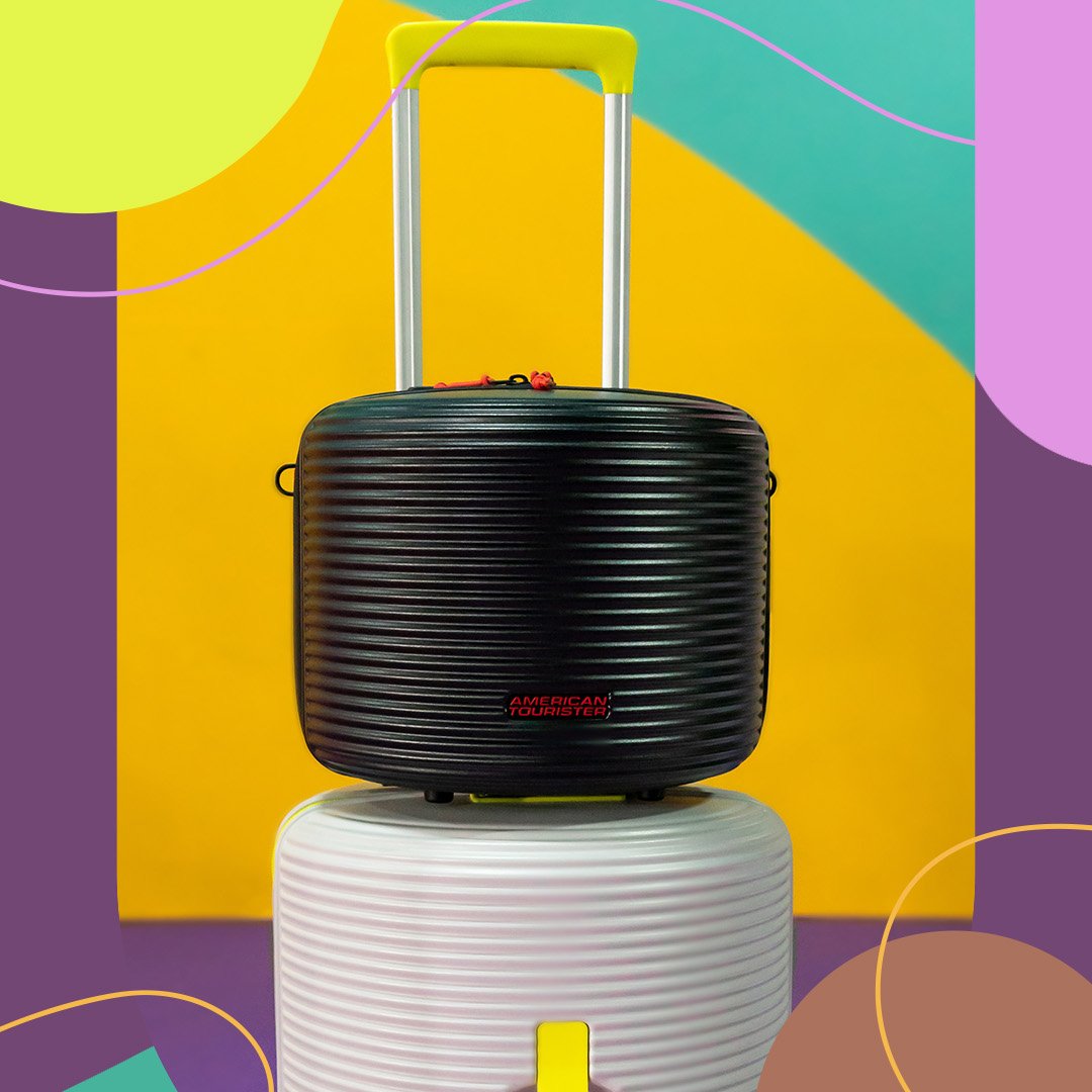 amtouristerLAT's tweet photo. ¿Preparados para imponer moda?💛🩶🖤
¿Cuál es tu favorita?🌈
#AmericanTouristerByBelinda #MeAndMyAT #FullColor #Rollio #ViajandoComoSiempre #Colors #Travel https://t.co/BqWvfCgO0l