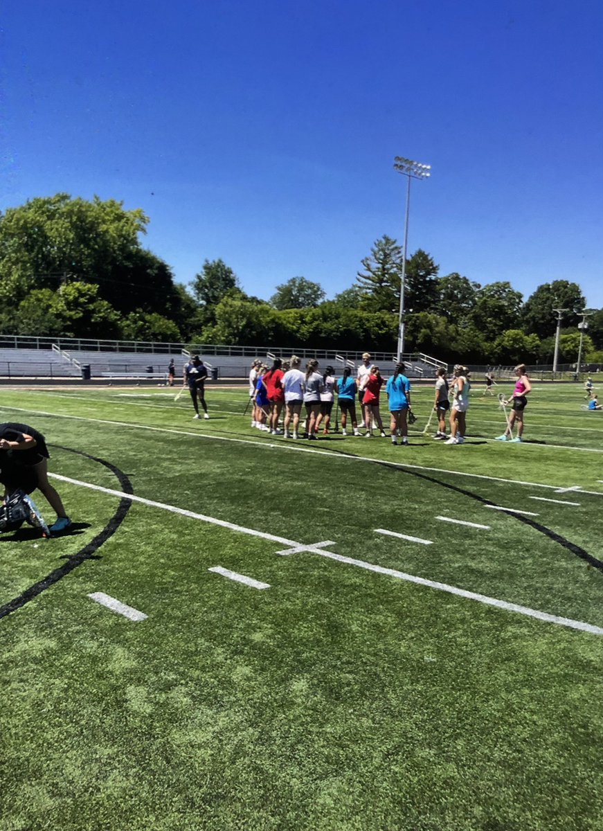 CreekWomensLax's tweet photo. Great week of lax camp!! Thank you girls for showing up and working hard! Live, love LAX🖤🧡🥍#bhslax https://t.co/bHiZ7Y4KdB