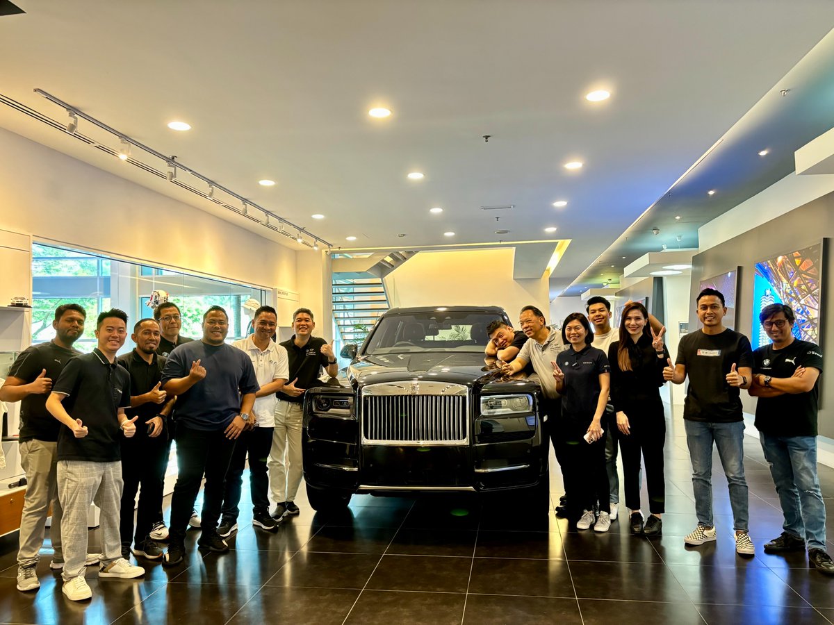 leikhong's tweet photo. I am happy to certify another 12 #BMW Sales Advisors.

Selling is easy when you can identify customers' needs and wants 👥.
- ask proactive questions ❓
- active listening 👂
- solving problems 💡

Wishing everyone great success in your endeavour.

#SellingMadeSimple
#Sales
#Joy https://t.co/hgJlzjb896