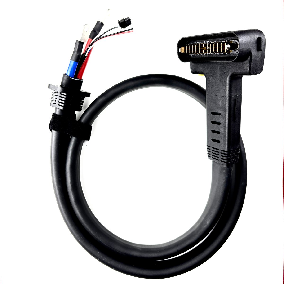 KevinHe236478's tweet photo. #DJI Plant protection machine battery charging cable, #DJI T50 , DJI #T60, factory wholesale price. If you have request please don't hesitate to contact with me. https://t.co/uLlT9csm7i