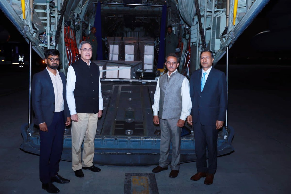 ndtvindia's tweet image. कुवैत अग्निकांड में मारे गए 45 भारतीयों के शवों को लेकर भारत के लिए विमान ने भरी उड़ान, MOS कीर्तिवर्धन सिंह भी सवार

#kuwaitfire | #kuwait | #india