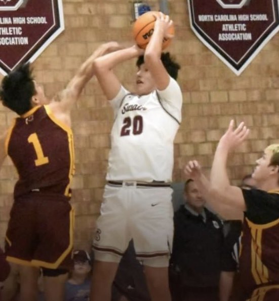 rankingsreport's tweet photo. Jaden Wade - Forward - Swain County

Has great size at 6’5” in the Big Smoky Mountain Conference. He has the ability to stretch the floor by shooting from outside. He will be a big returning piece for the Maroon Devils next season. #828rankings 

📸: Swain Athletics https://t.co/Z5zNl1HX2e