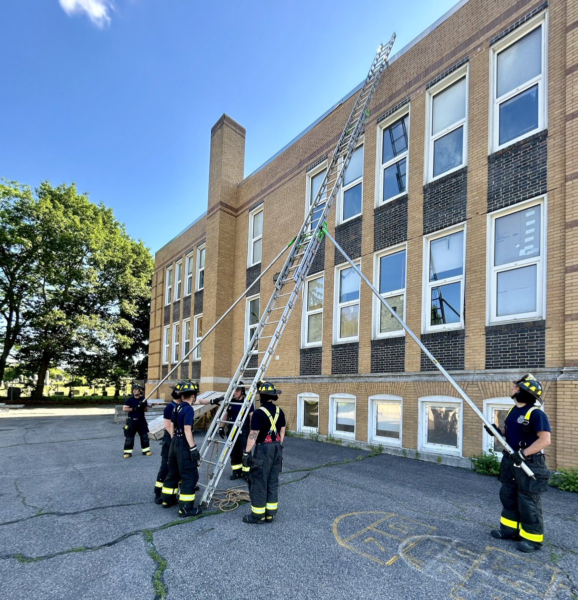 Christopher Barry tweet media