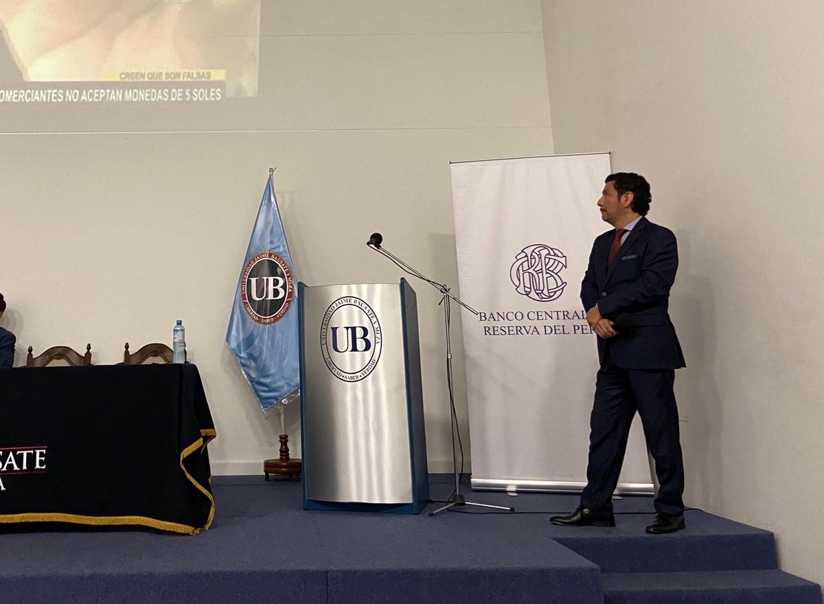 Visionarycor's tweet photo. Jhonny Rojas Blas (Jefe de Prensa del Banco Central de Reserva del Perú): "La reputación del #BCRP se refuerza a través de la #información transparente al ciudadano #peruano con temas referentes a la #inflación que se da en el #Perú." https://t.co/izS2qjKCtw