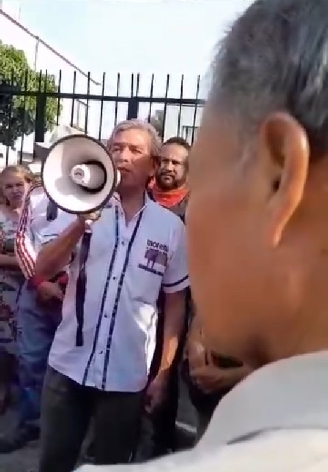 heriocampo's tweet photo. Muchas felicidades a Nuestro Amigo y compañero Gabriel Rivas Ríos, por su nuevo cargo de Regidor en el Ayuntamiento de cuernavaca https://t.co/DPJPoXazpH