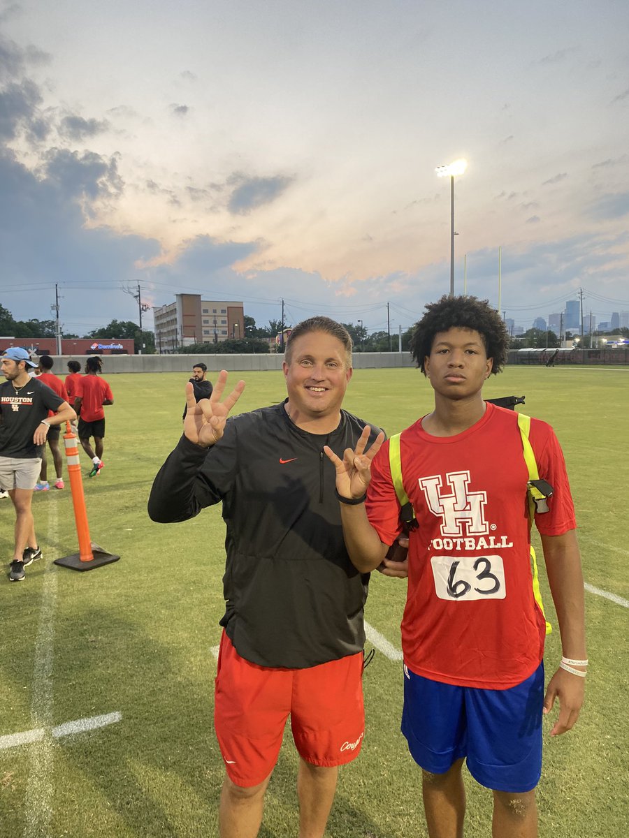 Joshua Lowe (@joshualowetheqb) on Twitter photo Had a good time at university of Houston football camp today. <a href="/UHCougarFB/">Houston Football</a>
Great work with coach <a href="/CoachShawnBell/">Shawn Bell</a>
<a href="/EasternHillsFB/">Eastern Hills Football</a> Had a good time at university of Houston football camp today. <a href="/UHCougarFB/">Houston Football</a>
Great work with coach <a href="/CoachShawnBell/">Shawn Bell</a>
<a href="/EasternHillsFB/">Eastern Hills Football</a>