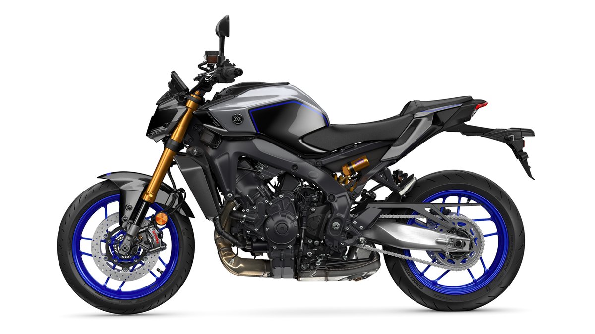 yamaha_bike's tweet photo. 「MT-09 SP」2024年モデル
7月24日発売

2024年 #MT09 ベースに
・前後サスのリセッティング
・ブレンボ製Stylema®採用フロントブレーキ
・制御メニューに「EBM」と「ABSリアOFF設定」追加
・スマートキー採用 など

メーカー希望小売価格：1,441,000円（税込）

リリース👉 https://t.co/gZVmZmN0hp https://t.co/4rR2C9NnO6