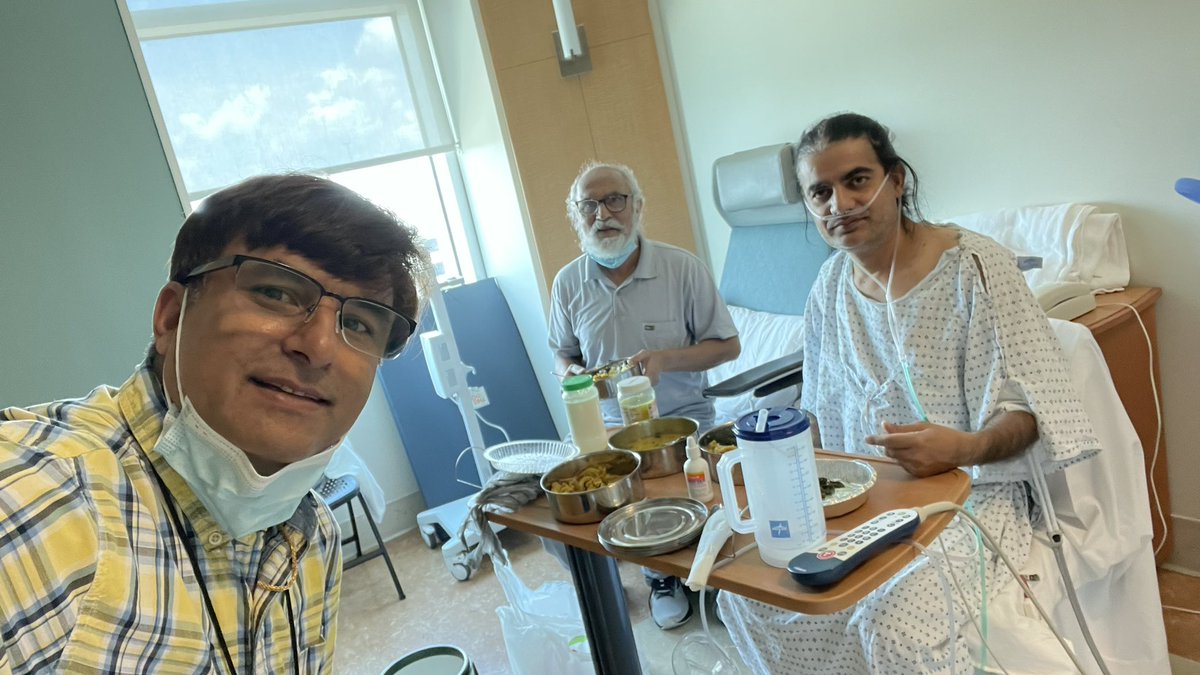 अस्पतालमा बिगत ४ दिनदेखि अमृकाने खाना खांदा-खादा वाक्क भएको बेला आफ्नै करेसाबारीमा फलेको अर्ग्यानिक साज सब्जी, गुन्द्रुकको अचारसंग दालभात खान पाउनु चैं पुर्पुरो मै लेखेर ल्याउनु पर्छ। हार्दिक आभार लुइटेल जी परिवार 🙏