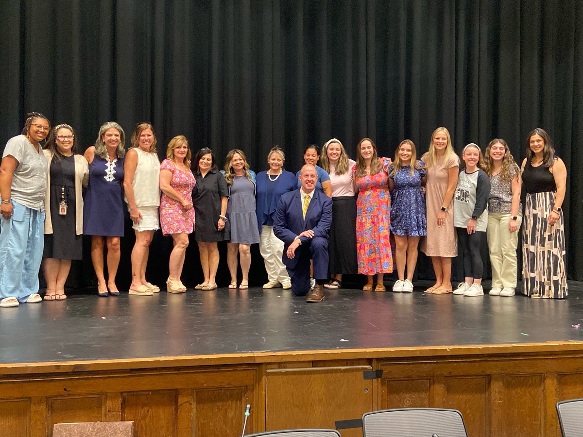 LHLionLeader's tweet photo. When you simply love the people you work with because inasmuch you hope you made a difference in their lives…you know they made a difference in yours.  Will forever ❤️ my L-H Team - Always.  
2 👏 and a 🐾 https://t.co/6MvlYz6I4P