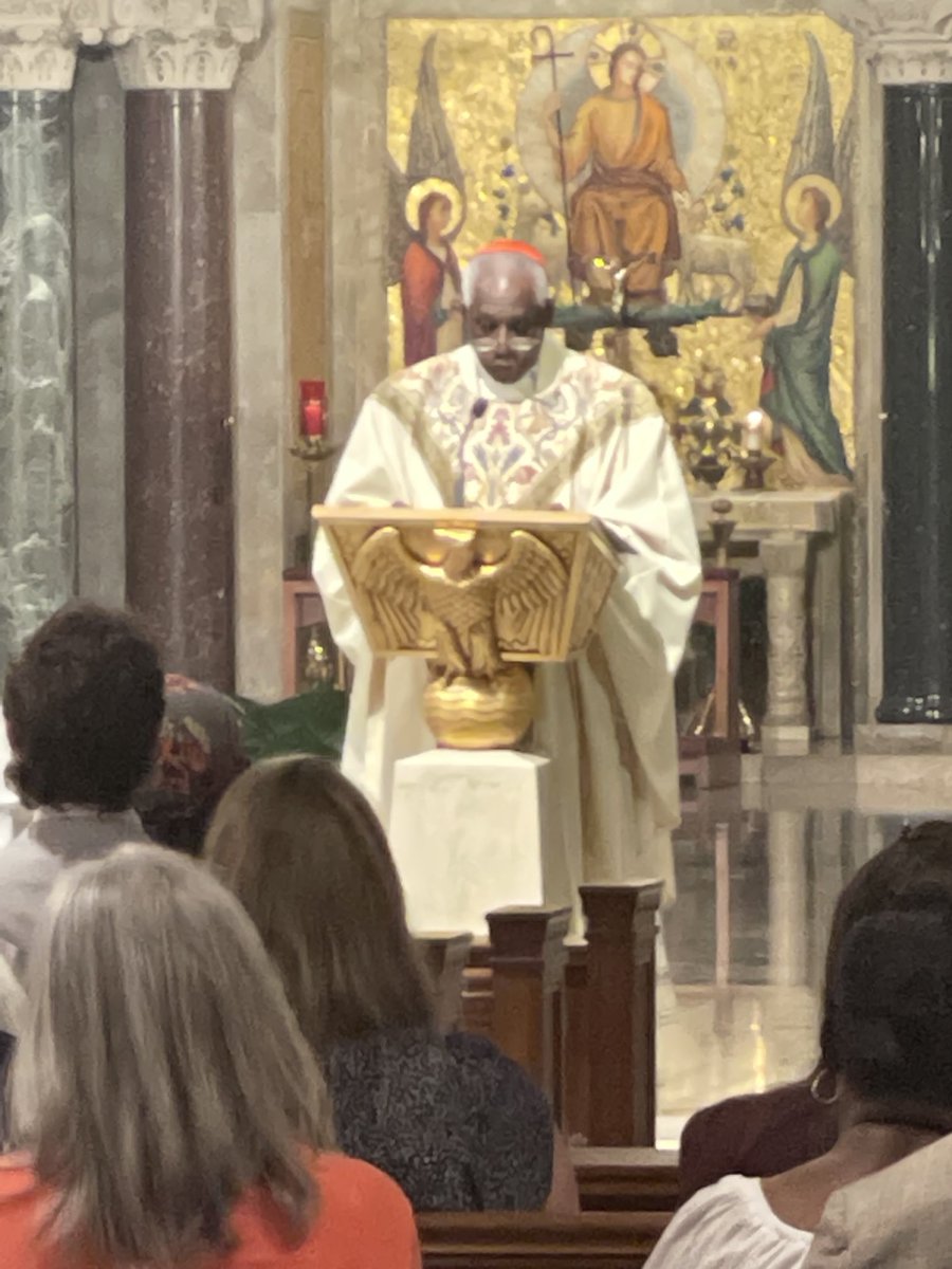 lambom2's tweet photo. Robert Cardinal Sarah - An African ultra conservative Cardinal celebrates 5:15 p.m mass at ⁦@MarysShrine⁩. Today’s readings call on us to see the grace God gives each one of us #NAPA Institute ⁦@CicLAvia⁩ https://t.co/mOfoEMp5qp
