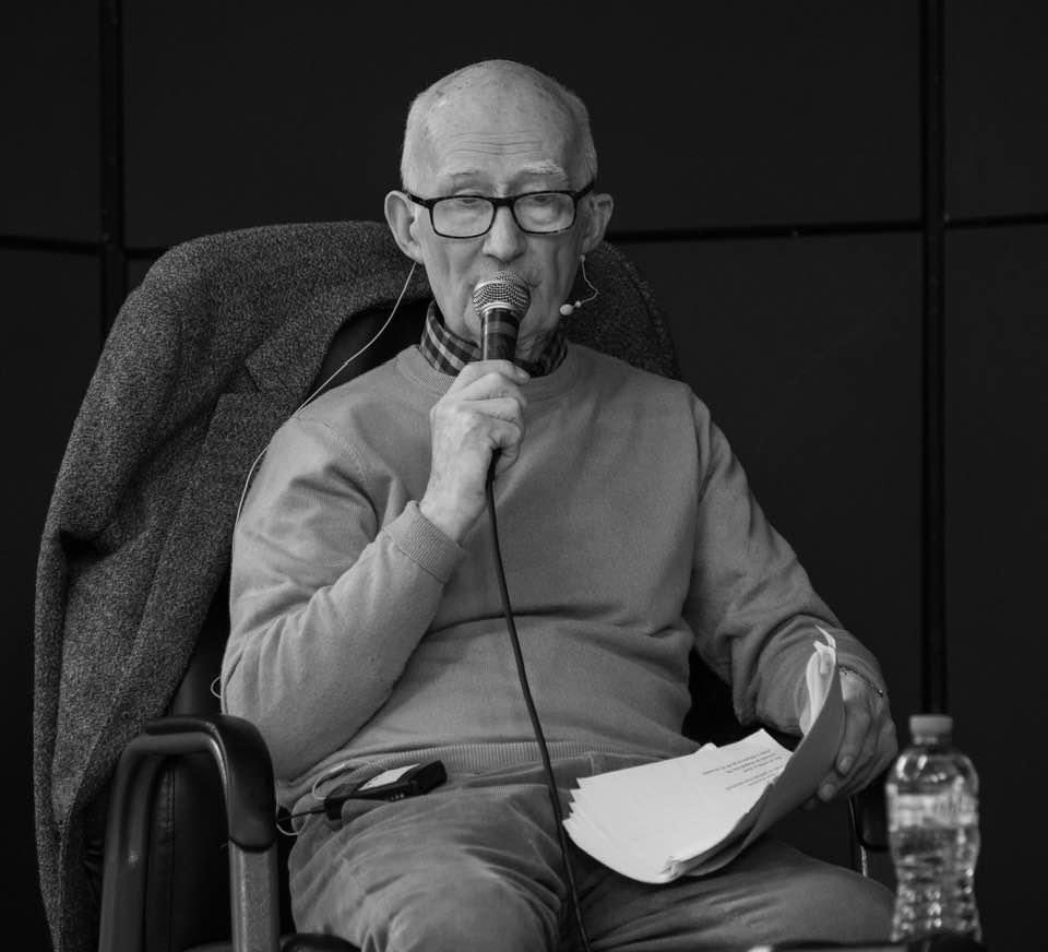 WritersWeek's tweet image. Poetry as Gaeilge:by Caitriona Ní Chleirchín & Laoighseach Ní Choistealbha.
two exceptional Irish language poets, both of whom, together with distinct lyrical and bilingual powers, possess a compelling in memory of Michael Hartnett, takes place in partnership with Poetry Ireland