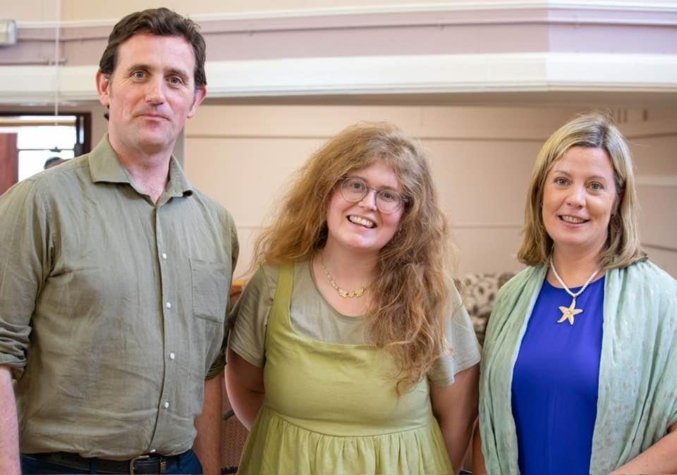 WritersWeek's tweet image. Poetry as Gaeilge:by Caitriona Ní Chleirchín & Laoighseach Ní Choistealbha.
two exceptional Irish language poets, both of whom, together with distinct lyrical and bilingual powers, possess a compelling in memory of Michael Hartnett, takes place in partnership with Poetry Ireland