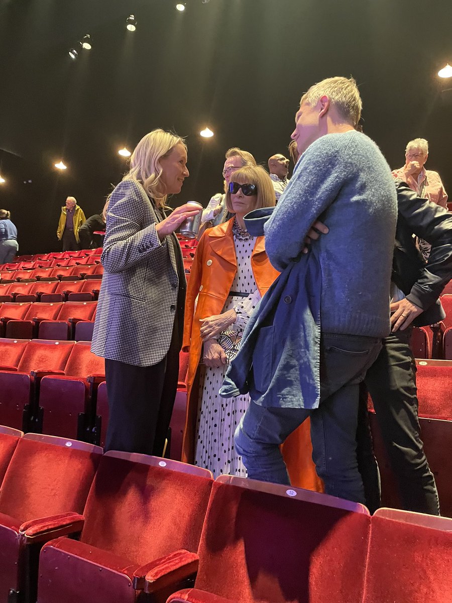 AJBruckshaw's tweet photo. Only Anna Wintour a few seats back from the Frow, for her friend @JKCorden ‘s new play #theconstituent @oldvictheatre with Anna Maxwell Martin. Two strong actors working hard to overcome what was sadly an overfamiliar storyline. https://t.co/FTKZDdchj6