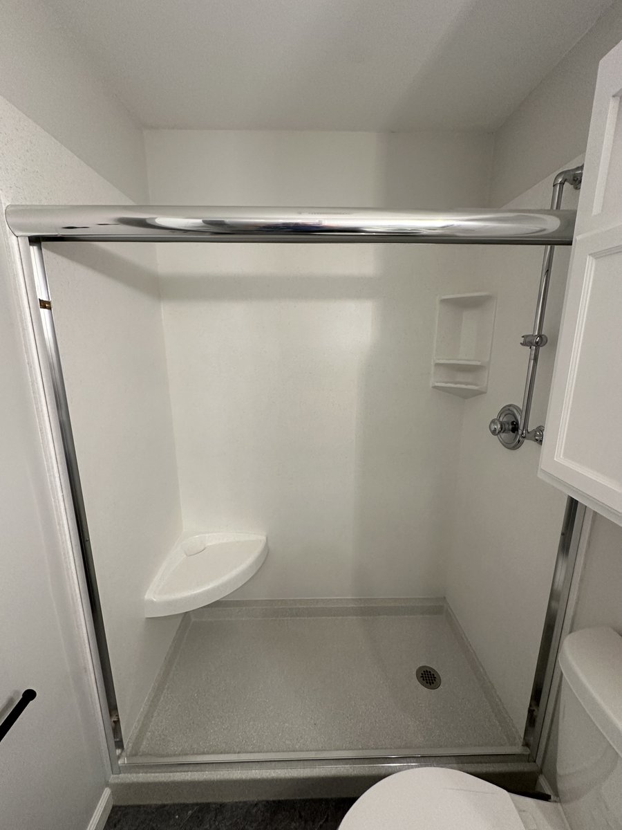 CRSaintLouis's tweet image. Transforming our outdated cultured marble shower into a sleek and modern oasis. Loving the fresh look! #bathroomrenovation #modernshower #upgrade