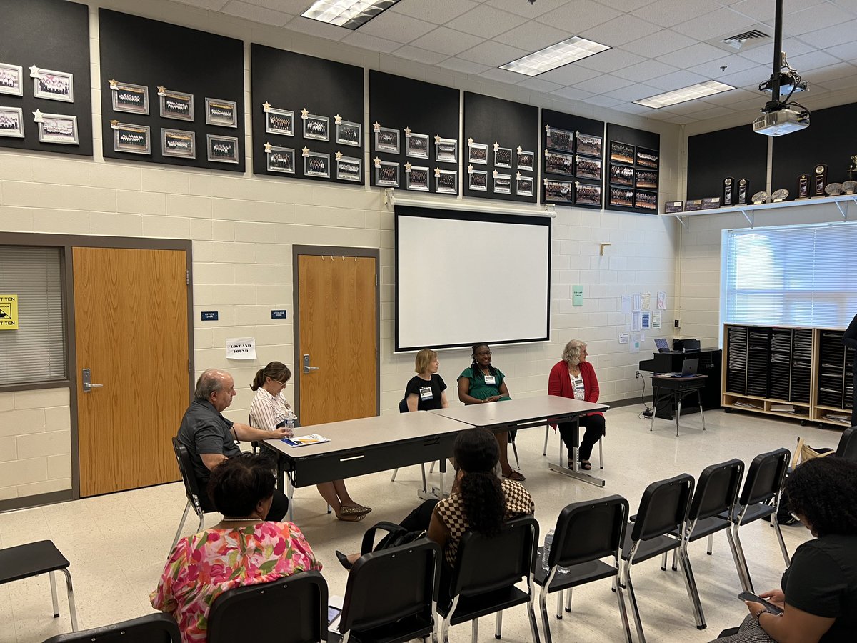 Anna_Hebb's tweet photo. @Vtss_ric @RichmondMERC  an amazing day of research and seeing our VTSS divisions in action! We learned so much from you. https://t.co/Qp2tPIeD5b