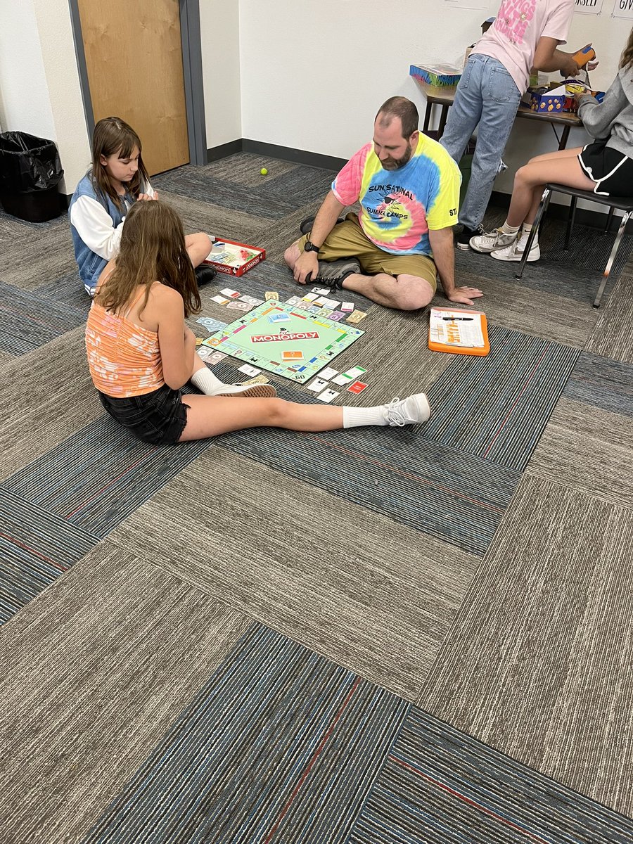 CommunityDv's tweet image. Our staff love being with your children. It’s not just a job, they literally want to be at camp making memories for your littles. Each camper has a rotation into their Game Room at camp. We are all about fun! ‘Sun’sational Summer Camp at Arrowhead. @dvusd #wevegotwhatyouwant