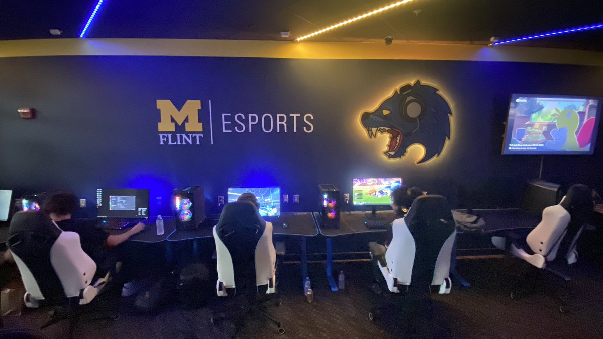 LHSEsportsGO's tweet photo. @LindenSchools it’s Nationals!! @LOS_Scholastic #rocketleague https://t.co/1krtEYnrhn