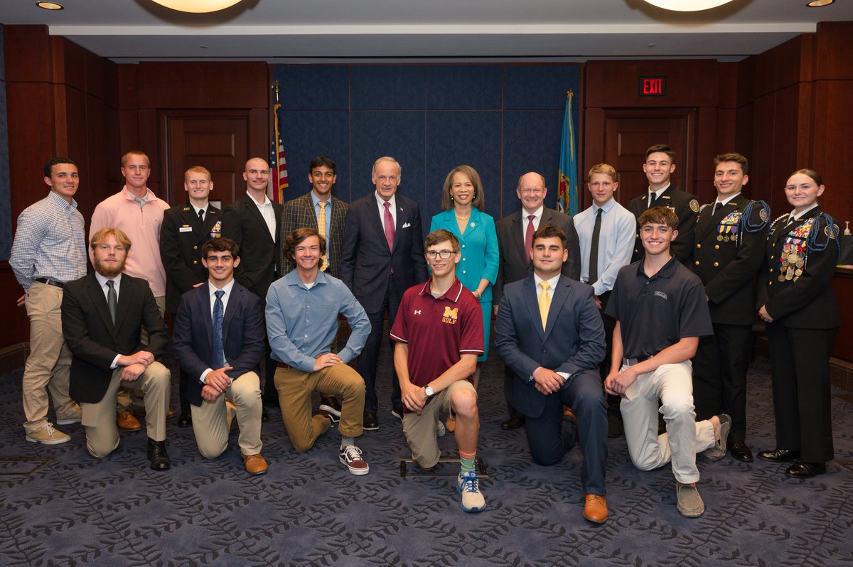 ChrisCoons's tweet photo. Last night, @SenatorCarper, @RepLBR, and I celebrated Delawareans’ appointment to the U.S. service academies during a reception. Congratulations to these impressive students. Our future is in good hands! https://t.co/VaQNXhMTJT