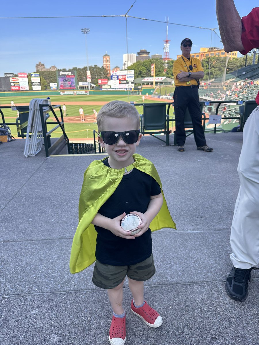 UDigNY_FLX_Rep's tweet photo. @UDigNY is proud to join young Levi here at the @RocRedWings game to spread the safe digging message. https://t.co/MKpDHtYVwu