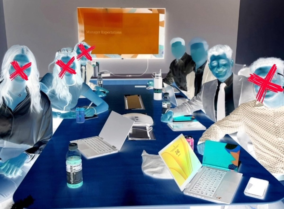 unordinary_boy's tweet image. omgggg !! 😃 its been two (2) years since i first started at my #corpörate  job! 💼 they were the best of times!!! until they werent… #3togo