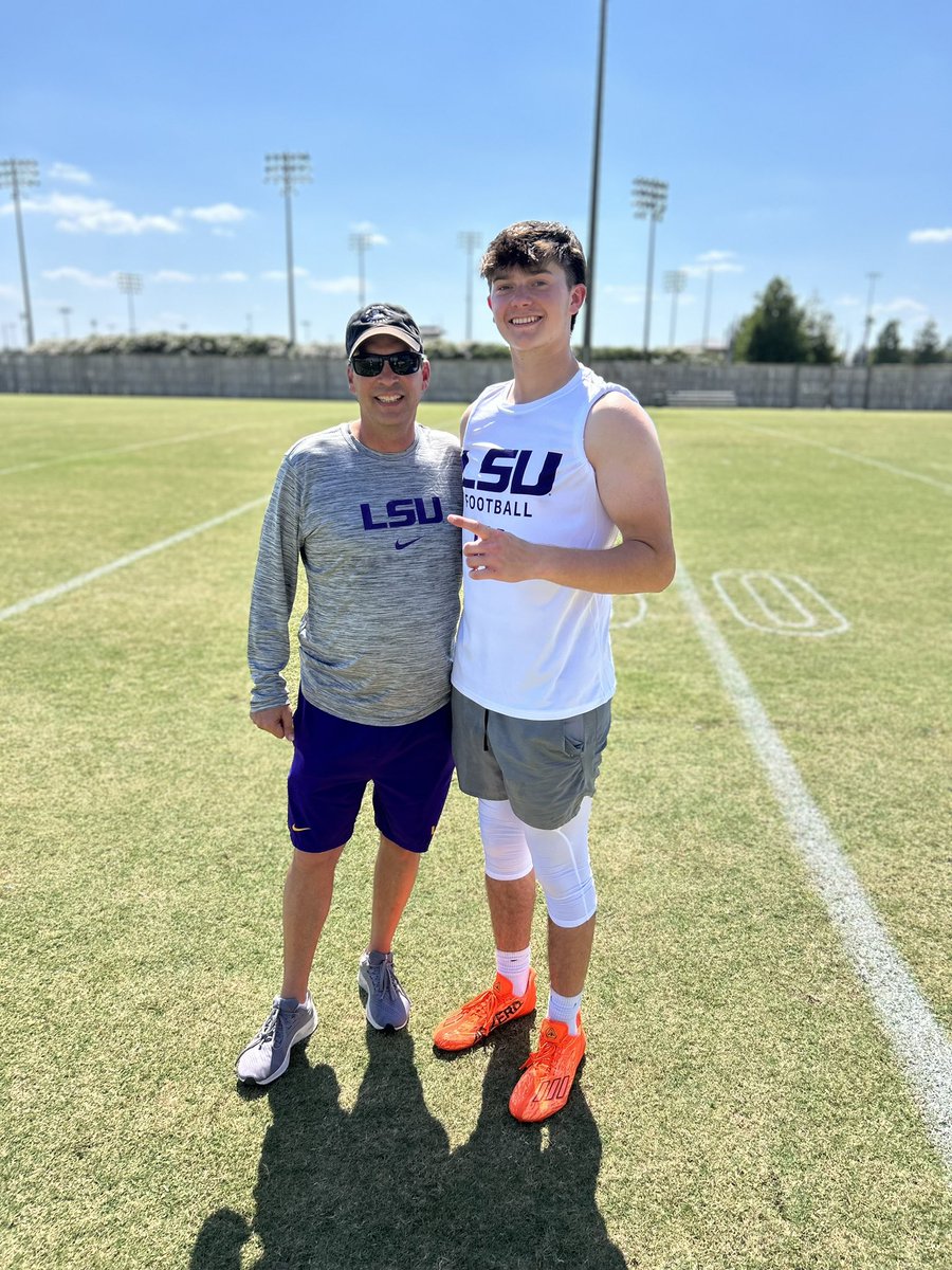 SilasHall_LS's tweet image. Had an amazing workout at @LSUfootball Thanks so much to @LesterErb and @Coach_Nagle for working me out and speaking with me. Exited to be back on campus in the future. Geaux Tigers! 🐅🐅🐅

@HKA_Tanalski @CarterMilliron @sladeroy_  @blakeochsendorf @zacjancek @jackrichardskn