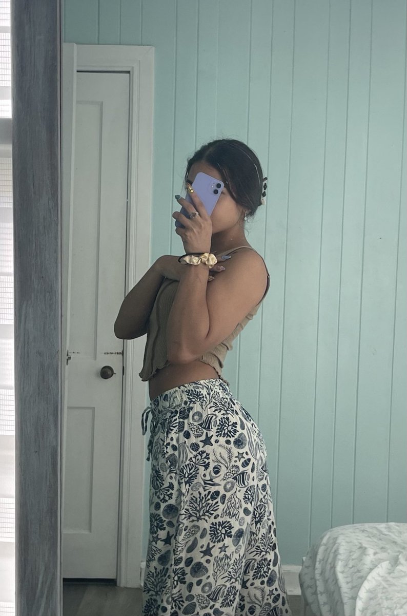 urkitty444's tweet photo. tiny waist to ruin your tiny insignificant life🌬️
finsub latinagoddess footsub https://t.co/SVqQ6XVvaW