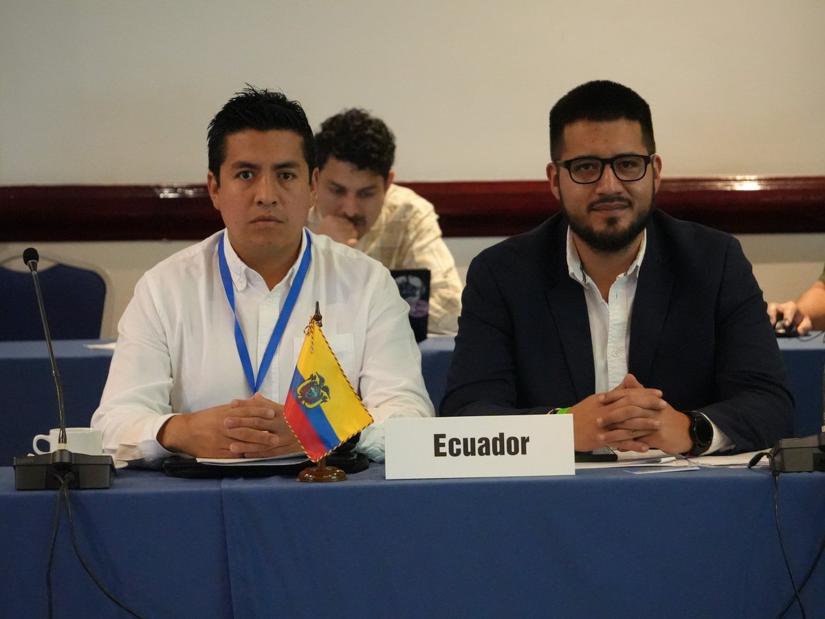 EcuadorMAE's tweet photo. 📍Manta | Durante las plenarias de la #COP11CIT🇪🇨, se trataron: 

📌Logros y avances de la Secretaría y sus Comités Científico y Consultivos sobre financiamiento para proyectos.
📌Acciones para mitigar el impacto por colisión con embarcaciones en República Dominicana. 🇩🇴 https://t.co/cwOfnJJntZ