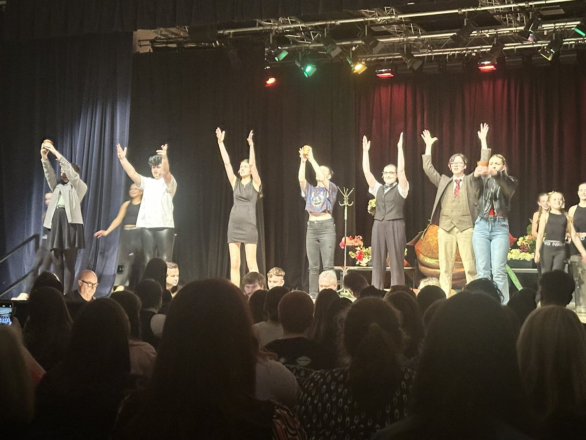 Chryston High School tweet media