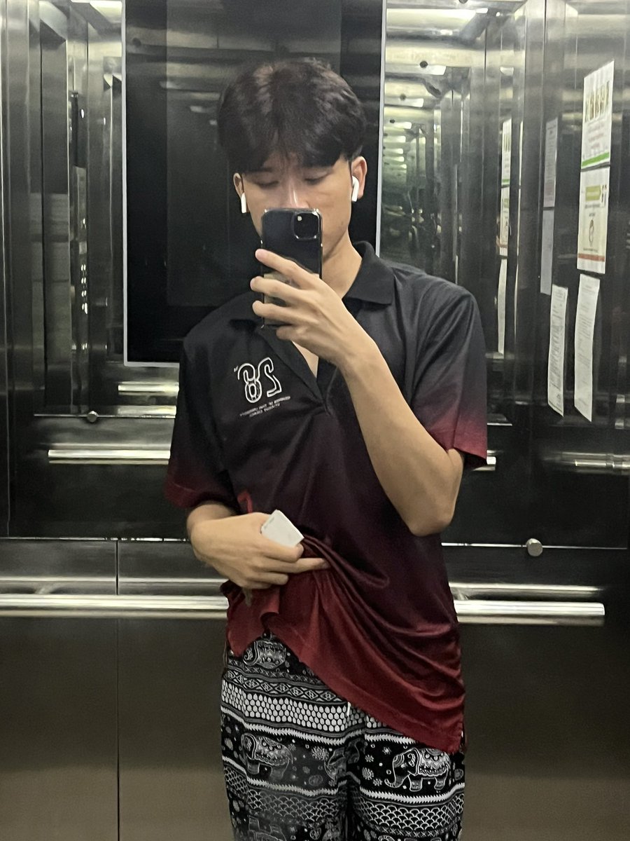 woaikanshuO6's tweet photo. ทัชคับ เป็นGayนะคับ🥹 ขี้อ้อน เอาใจเก่ง กินเก่ง นอนเก่ง ที่ปรึกษาเก่ง เฟรนด์โซนเก่ง555 ติดแฟน ชอบกอด ชอบหอม คลั่งรักสุดๆ เมคเฟรนด์ แฟน กันได้นะคับ✨👋🏻 https://t.co/Te8IQ93mlq