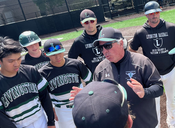 Chattermeister's tweet photo. ⁦@LivLancers07039⁩ is Essex Team of Year ⁦@bcarrnjsports1⁩ ⁦@JkroegerJt⁩ ⁦@LivSchools⁩ ⁦@tyler_chen3⁩ ⁦@AJNard1⁩ ⁦@Robbie22Lynn⁩ ⁦@NANNPHOTO51⁩ ⁦@parachini_jr⁩ ⁦⁦@JBernsteinHS⁩ https://t.co/9e1ZtDvfan https://t.co/H3rQh6gSNB