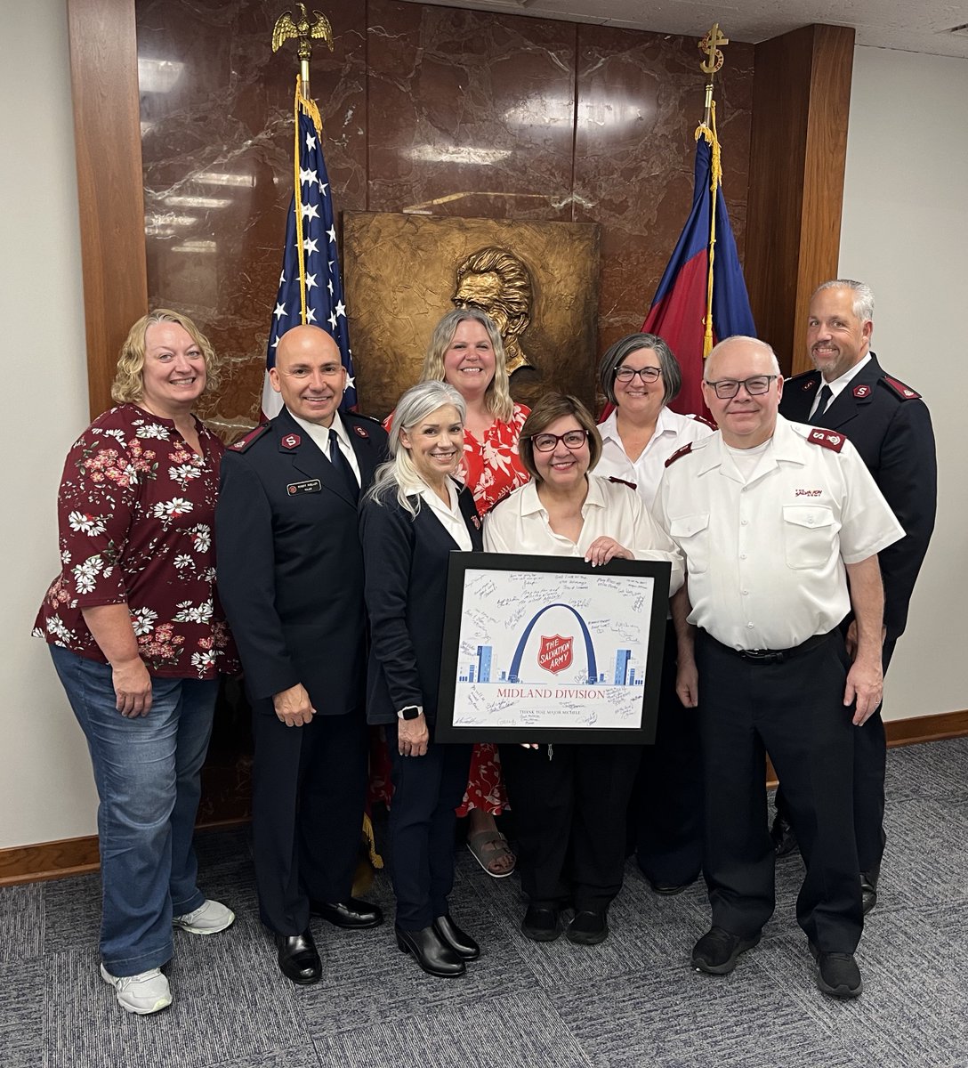 SalArmySTL's tweet photo. The #SalArmy Midland Division Headquarter office & staff gathered to celebrate & give best wishes to Majors Fred & Nancy Mead, & Major Michele Harms, who this summer will transition to positions at corps in Minnesota & Missouri.
Thank you for your services & commitment at DHQ! https://t.co/kPgSWAlp72