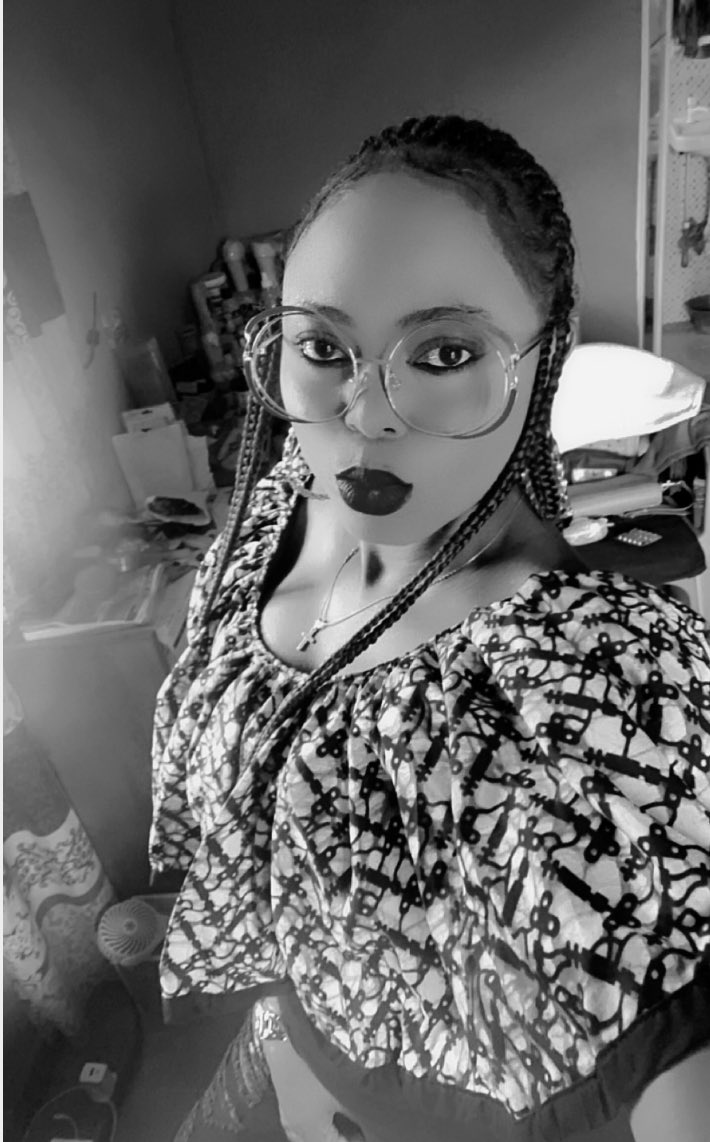 t_hollucrystal's tweet photo. My life is a moving prayer, a continuous prayer, an answered prayer ‼️✌️🙏💯📌 #June18queen 💚❤️#Geminibirthday #Ondoborn #Inaddytome🎁🎂🎉✌️ https://t.co/Dux36rgC9U