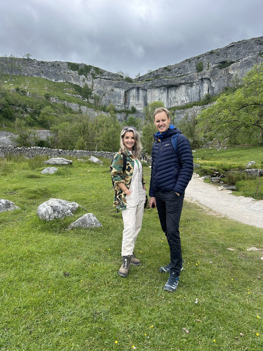 Helen Skelton tweet media