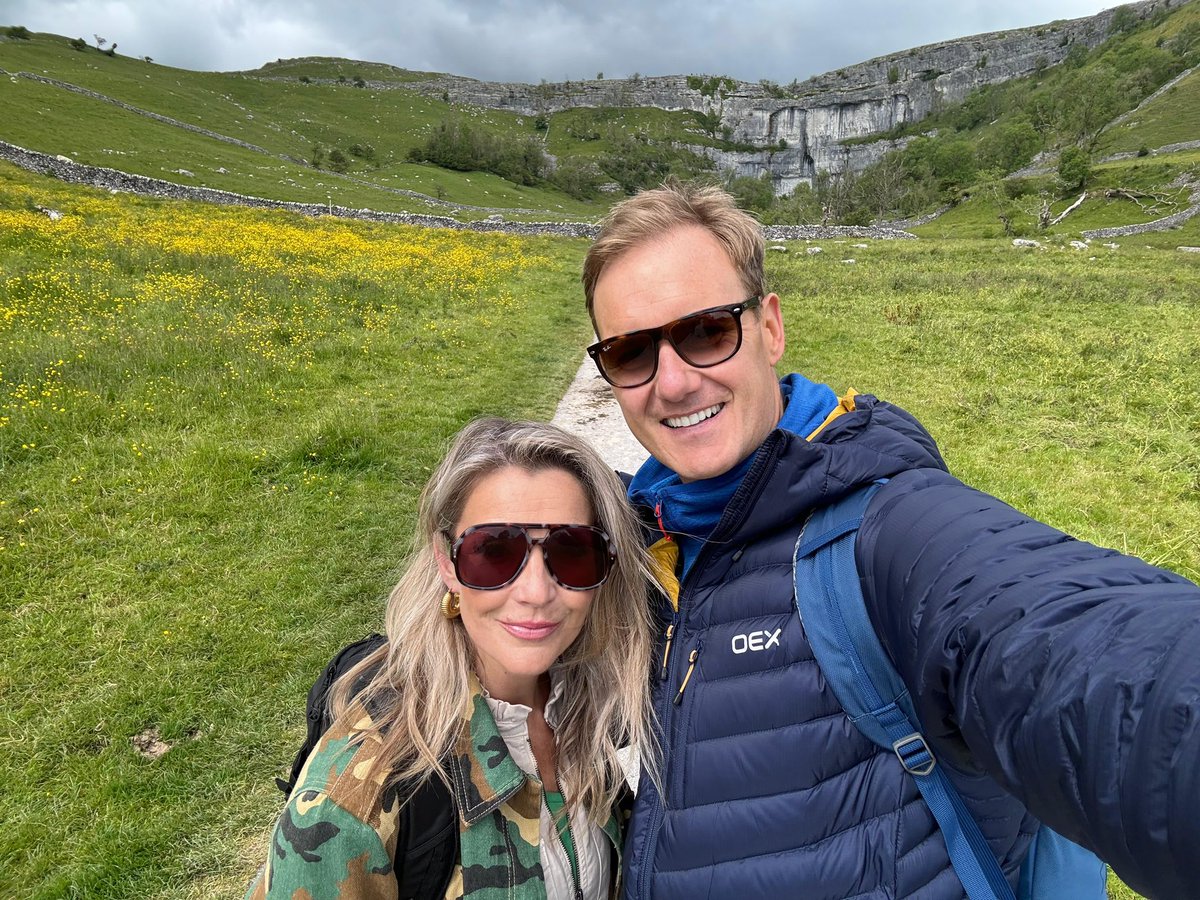 Helen Skelton tweet media