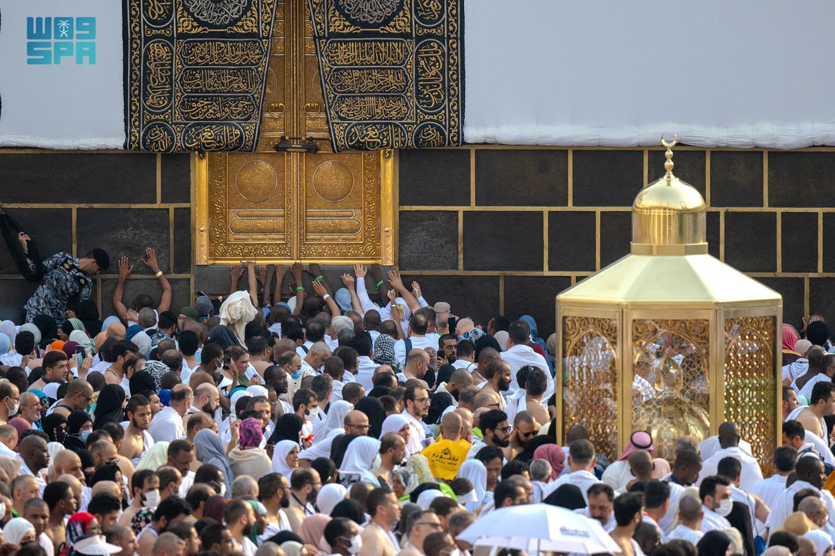 SPAregions's tweet photo. #صور_واس 

{إِنَّ أَوَّلَ بَيْتٍ وُضِعَ لِلنَّاسِ لَلَّذِي بِبَكَّةَ مُبَارَكًا وَهُدًى لِلْعَالَمِينَ}.

#يسر_وطمأنينة⁩
#واس_حج45⁩ | #واس_عام https://t.co/MBcgLRyoIp