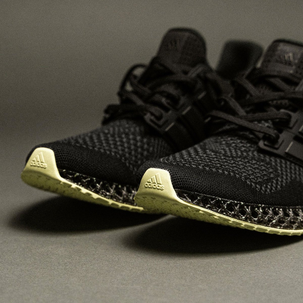 KicksFinder's tweet photo. Ad: STEAL via adidas US
adidas ULTRA 4D Running "Core Black/Carbon"
Use code EXTRASALE for $99 + FREE shipping ($220 Retail)

>> https://t.co/0Psc1K3W53

🚨ENDS TONIGHT AT 11:59PM PST‼️ https://t.co/J1PblzG3Es