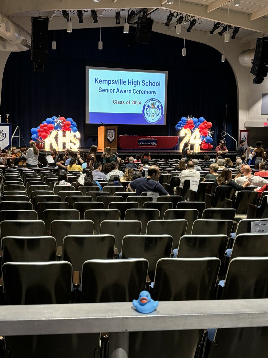 Alice Catherman tweet media