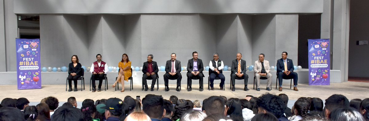 UMBoficial's tweet photo. El Mtro. Héctor Javier Rayón Martínez, Rector de la #UMB asistió a la Ceremonia de Inauguración del Fest #IBAE en el Centro Cultural Mexiquense. https://t.co/C30PZz15W4