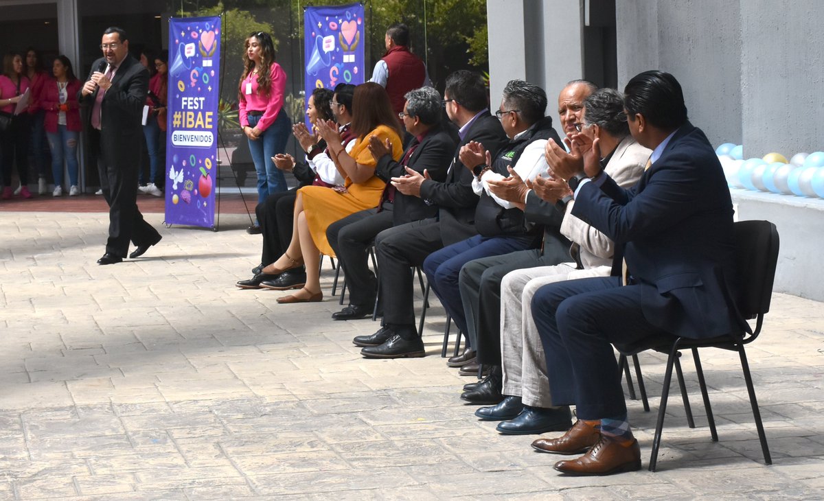 UMBoficial's tweet photo. El Mtro. Héctor Javier Rayón Martínez, Rector de la #UMB asistió a la Ceremonia de Inauguración del Fest #IBAE en el Centro Cultural Mexiquense. https://t.co/C30PZz15W4