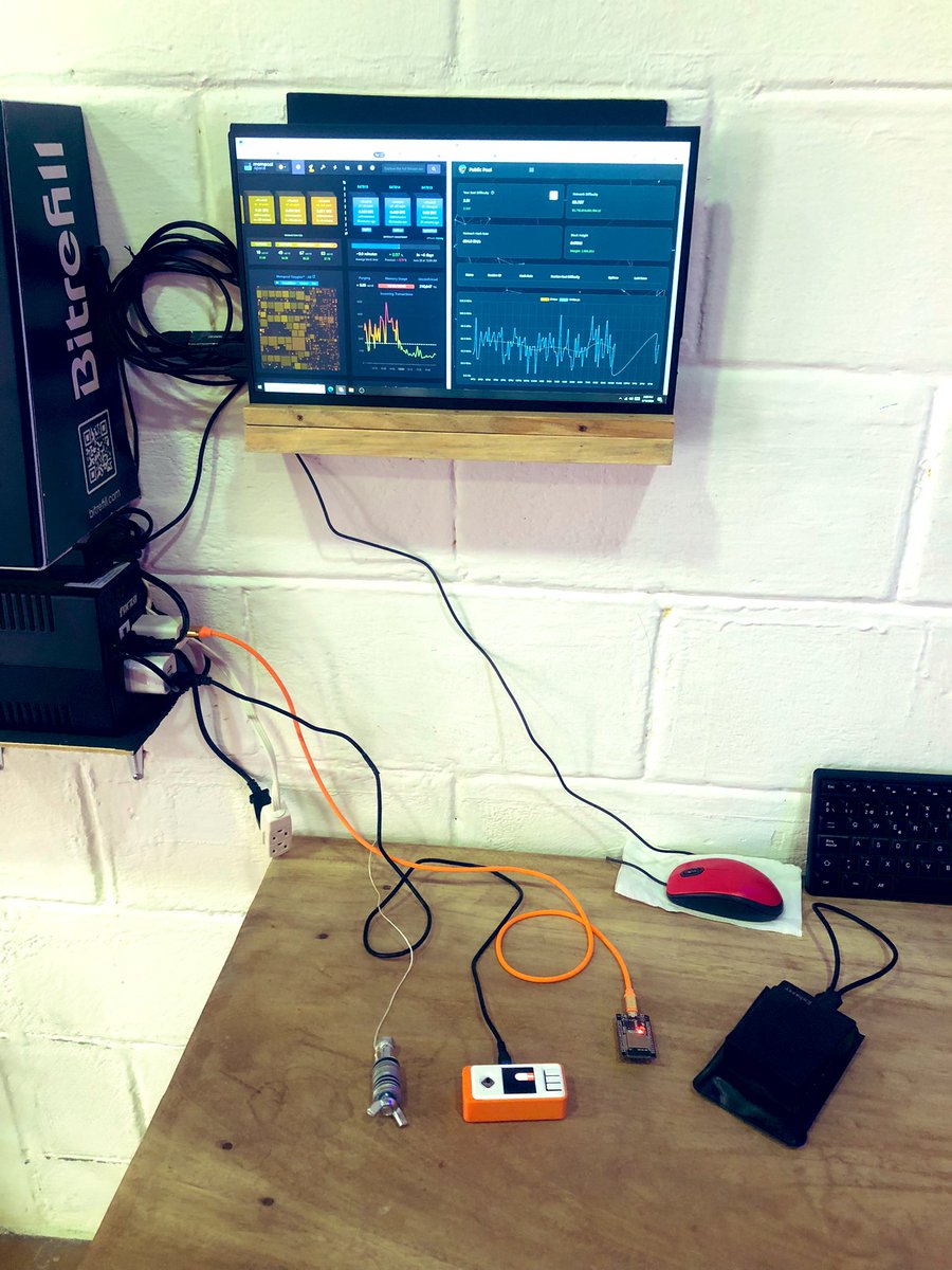njelsalvador's tweet image. Making #Bitcoin tangible.  

The beginnings of an area people can see and touch. 

Lots of work still to be done and more to come. 

Wallets, miner, node, timechain, practical uses and stamps for fun. 
🌋 🧡 ⚡️