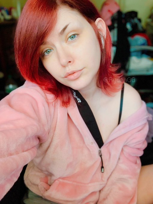 but i&rsquo;m out of my head when you&rsquo;re not around 🌤️💕✨ https://t.co/DWcj2QTpZF<a href="/tag/mvsales"class="tags"><span>#mvsales</span></a>