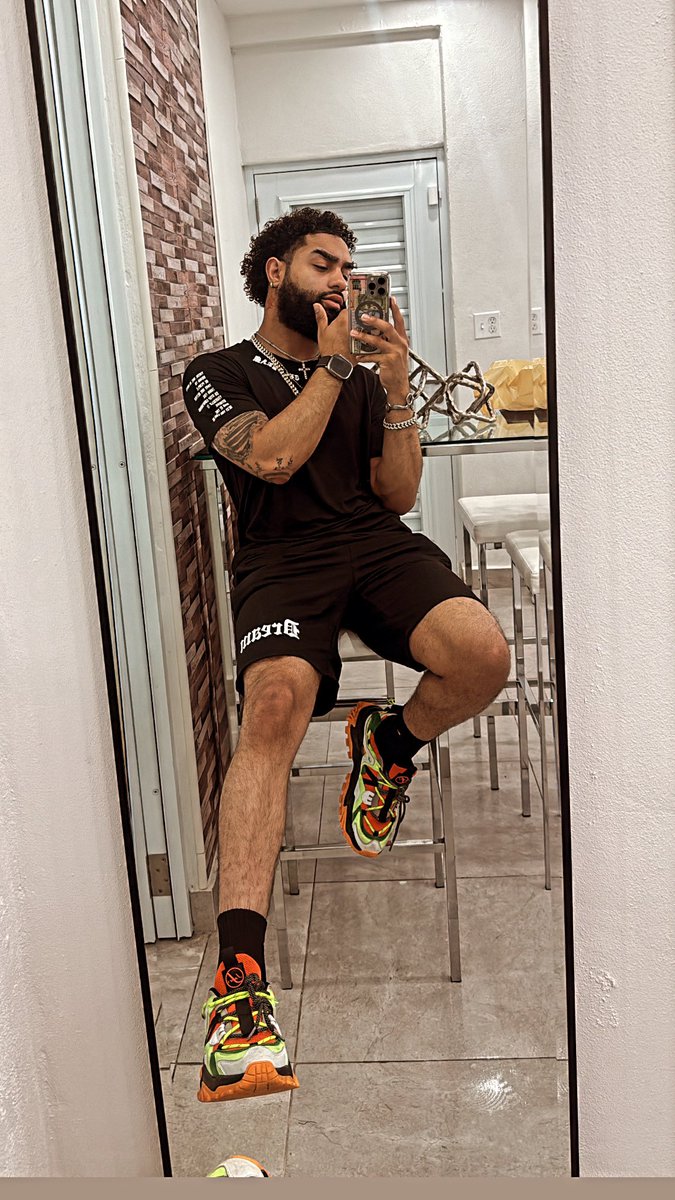 _jxshhh's tweet photo. 🦅🩸 https://t.co/ROVbNeY4dC