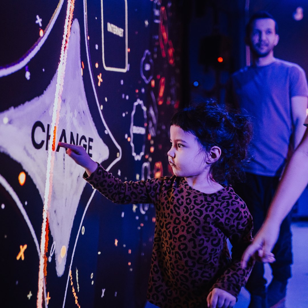 UNICEF USA has asked me to lead Senn vocalists to be featured performing “Who Will Carry Me?” for the opening night of their “Heart Strings” exhibit!

So grateful that the love we put into the WWCM project is still spinning beauty into the world!

Thank you <a href="/UNICEFUSA/">UNICEF USA</a> !