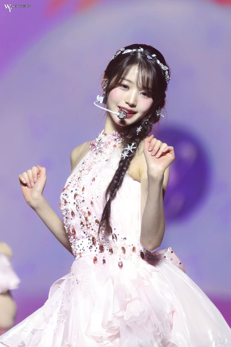W.Y. (@tokkiwony831) on Twitter photo 20240613 월드투어🇳🇱
#원영 #아이브 #IVE  #장원영 
#ウォニョン #WONYOUNG  
#JANGWONYOUNG #IVESWITCH 20240613 월드투어🇳🇱
#원영 #아이브 #IVE  #장원영 
#ウォニョン #WONYOUNG  
#JANGWONYOUNG #IVESWITCH